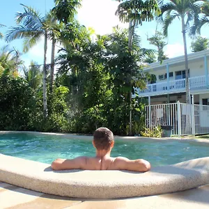 Absolute Backpackers Mission Mission Beach